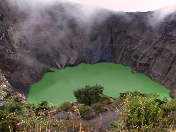 Insider’s Guide to Irazu Volcano