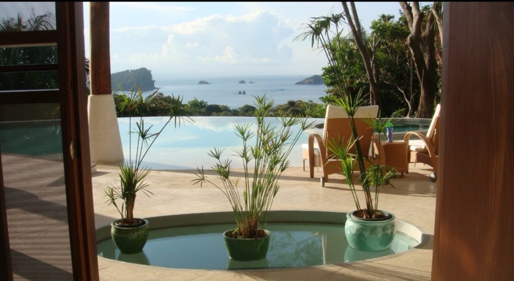 At this amazing vacation home it is easy to relax in front of this stunning view and let all your worries drift away.