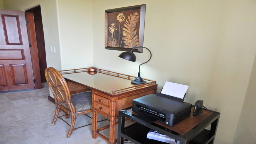 Sitting at this office will have your everyday needs met. The office offers access to a printer to use while your stay at golfo de papagayo.