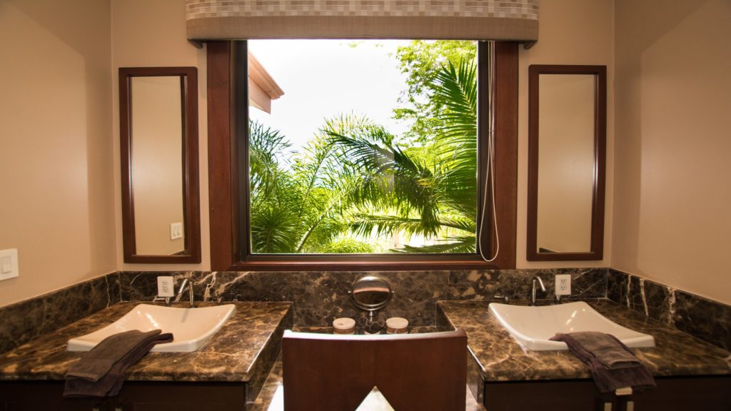 His and Hers bathroom, wow what an amazing view. The bathroom is a nice way to start your day in an  area for you to relax