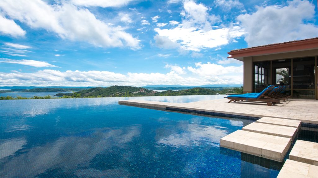 Blue waters along with blue skies? Wow!  Come sit by the pool and discover your ultimate dreams can become reality. Treat yourself as a royal would at papagayo