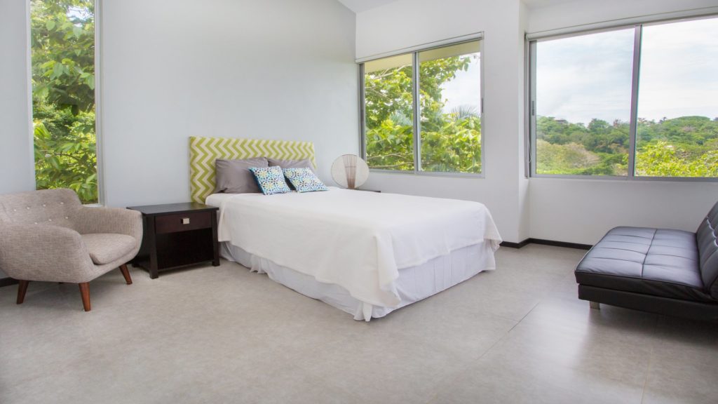 All five queen guest bedrooms have super comfortable mattresses, ensuite bathrooms, and ocean views.
