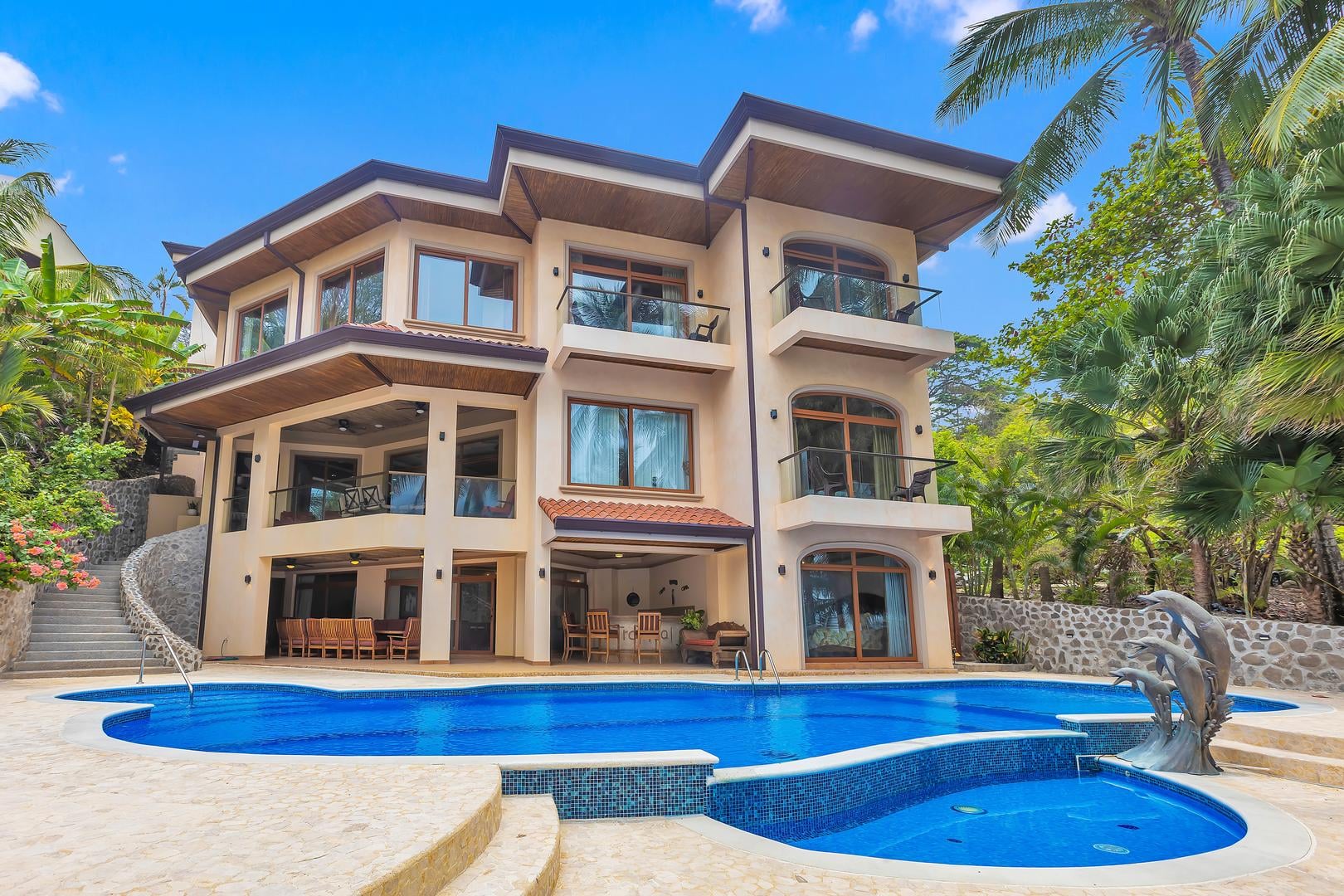 Luxury beachfront vacation villa with private swimming pool in Playa Tambor, Costa Rica.