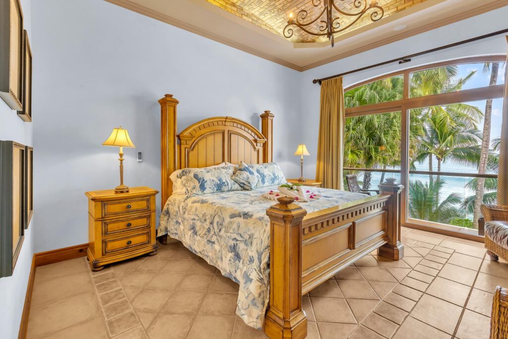 Wake up to panoramic Pacific Ocean views from this elegant king suite designed for comfort, privacy, and relaxation.