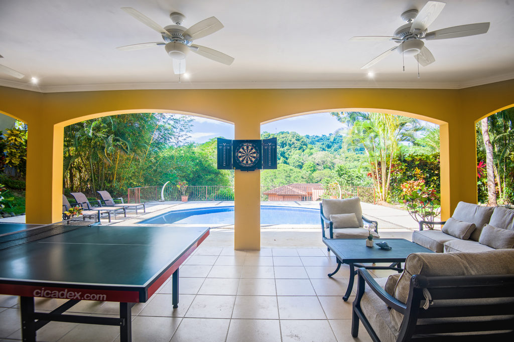 Sit and relax while your family is entertained, this Jaco vacation home has something for everyone!
