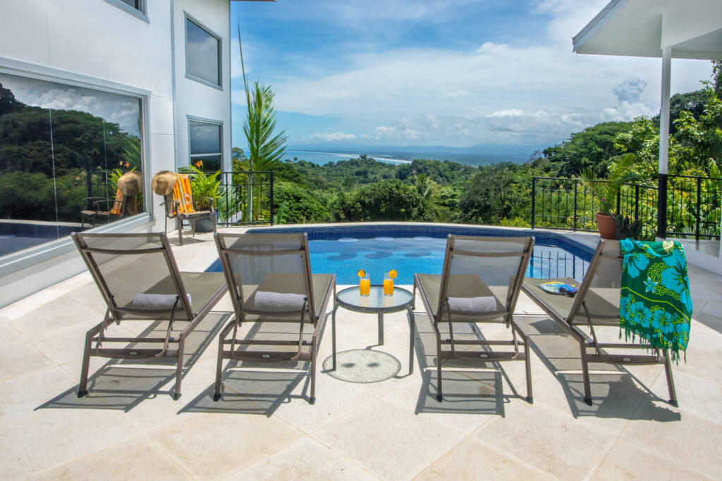 Lounge in the glorious Manuel Antonio sun with a cool drink before an invigorating dip in the crystal-clear pool.