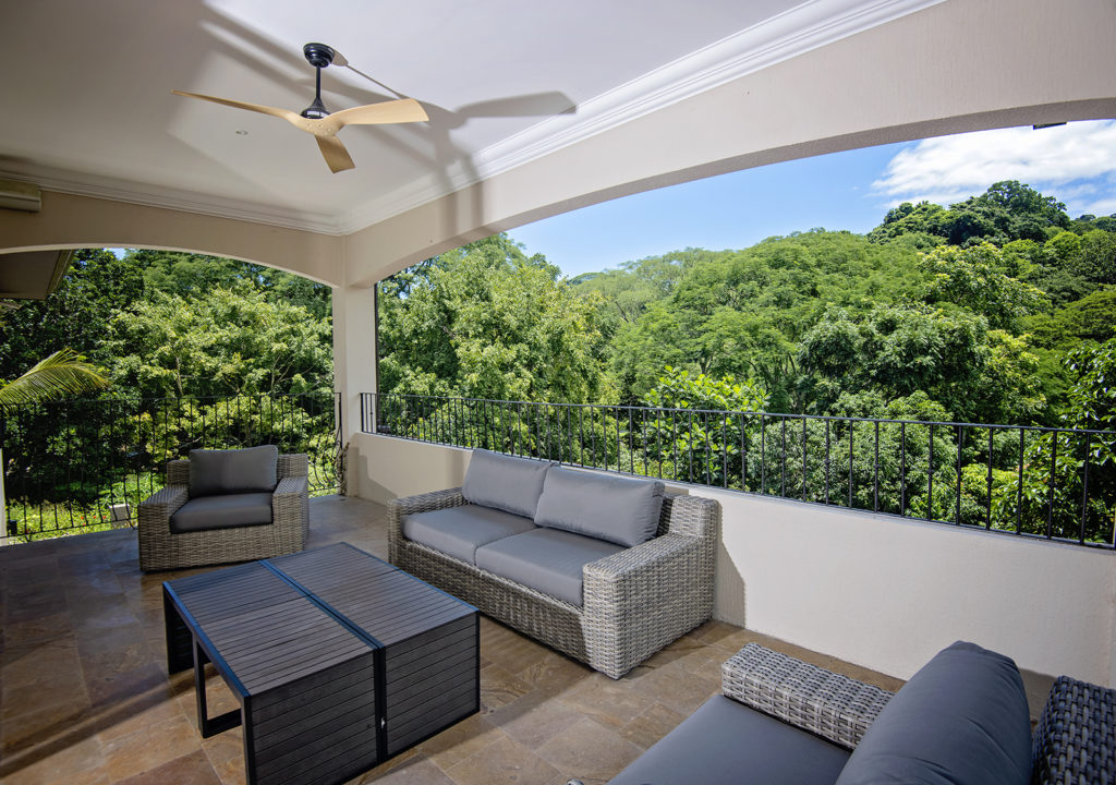 Where private outdoor seating overlooks the lush rainforest.