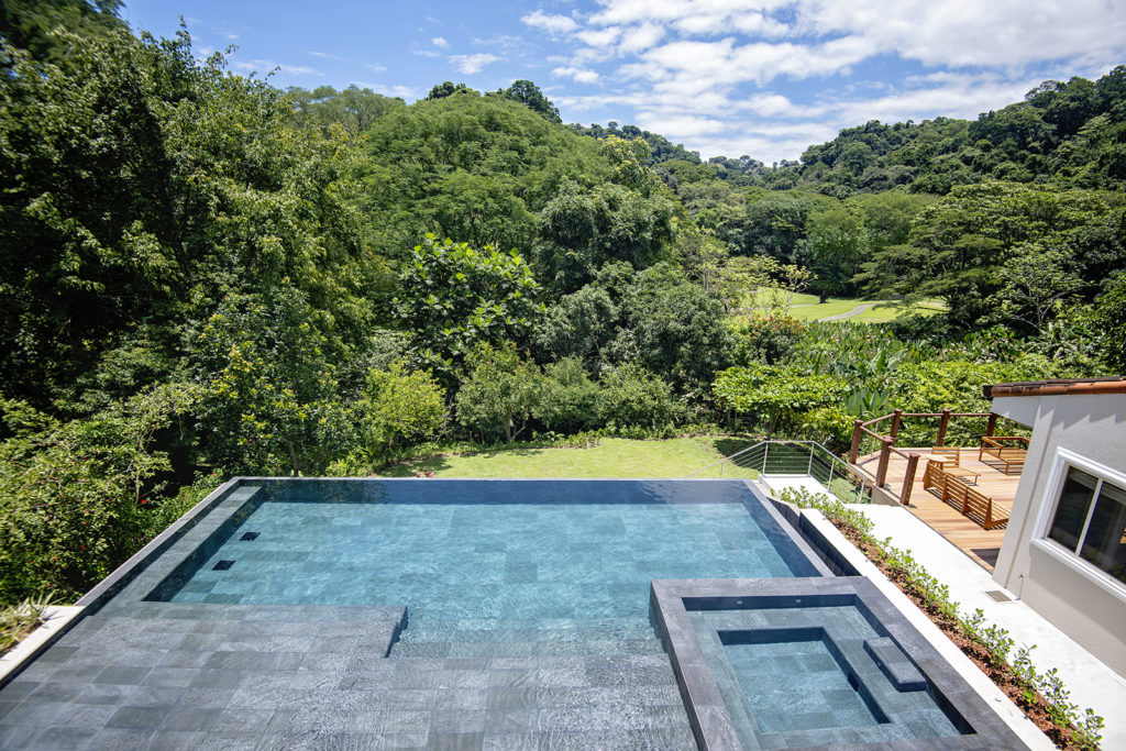 Experience this amazing infinity pool surrounded by the lush forest of Costa Rica.
