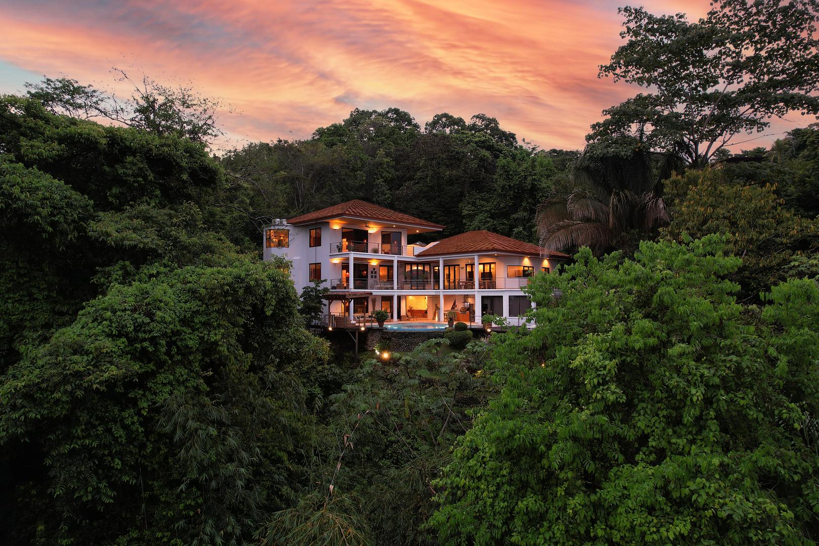 hillside-villa-at-sunset-surrounded-by-rainforest-manuel-antonio