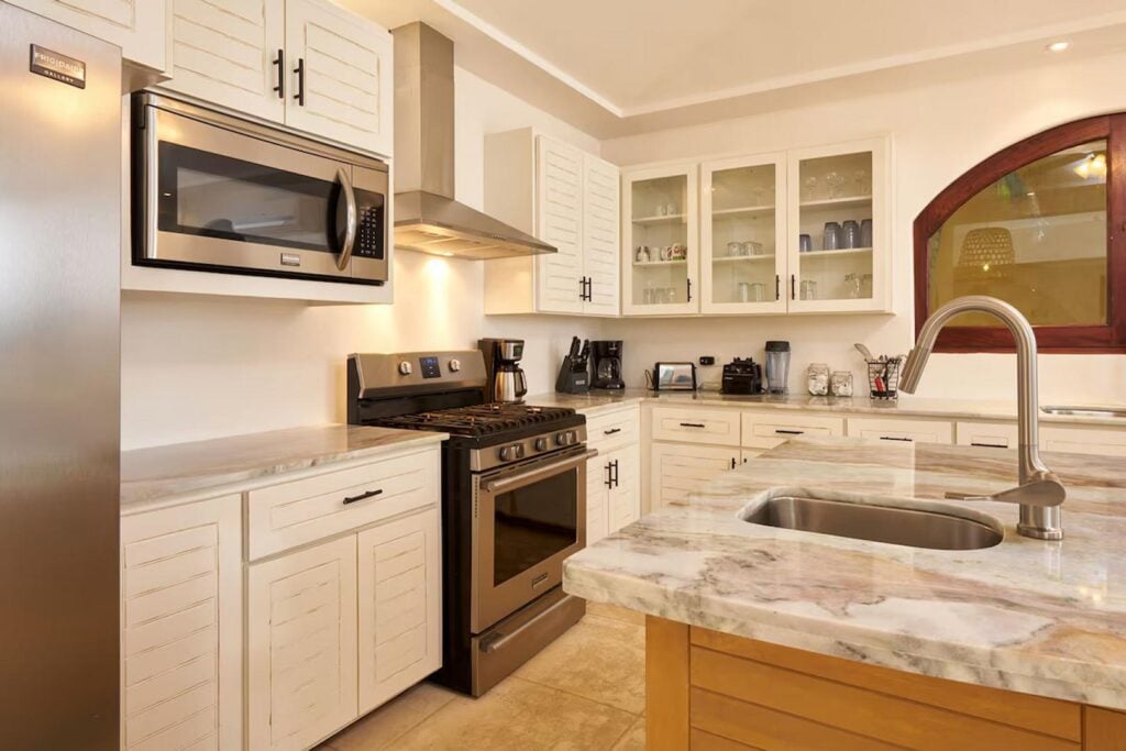 Cook up a storm in this astounding gourmet kitchen, or put your feet up while one of our private chefs prepares a mouthwatering feast.
