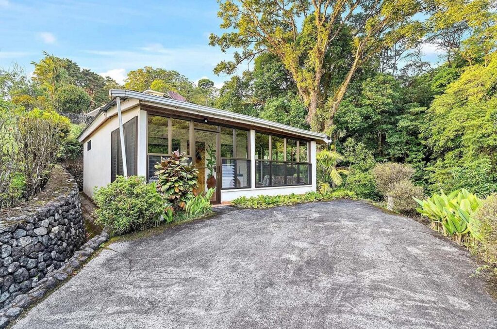 House with the most gorgeous view of lake Arenal / La Fortuna / Costa Rica