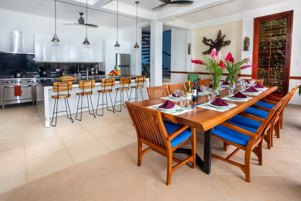 This Manuel Antonio vacation home has a large remodeled kitchen with amazing modern appliances.