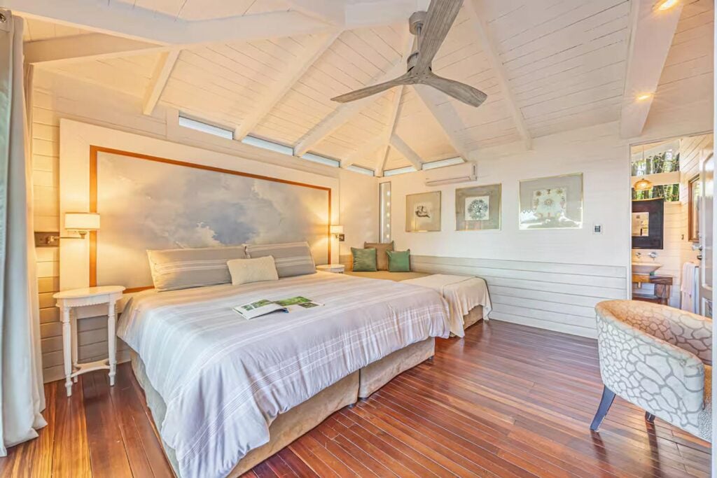 Fine art is scattered throughout this beautiful oceanfront villa and adds a touch of opulence.