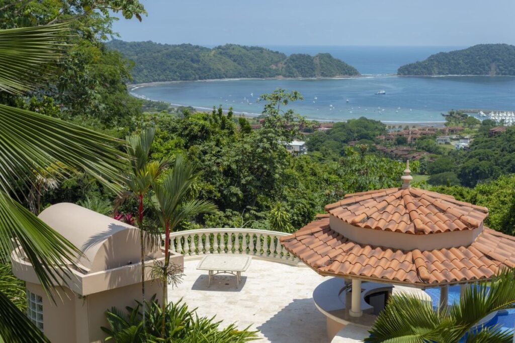 10 Bedroom Vacation Villa in Los Sueños